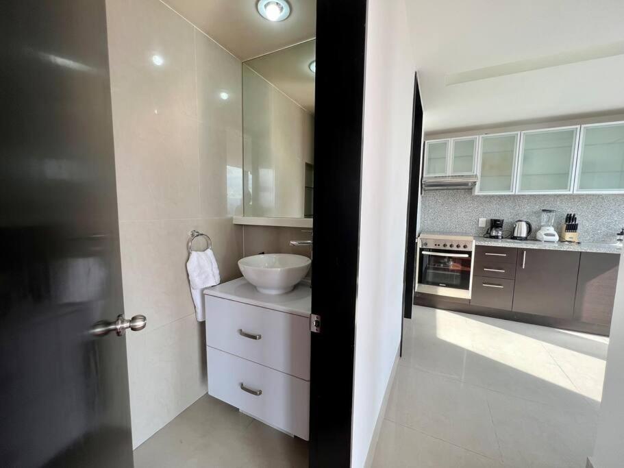 Downtown View, Ac, Getaway Flat 1511 Apartment *